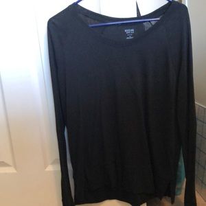 Black long sleeve tee